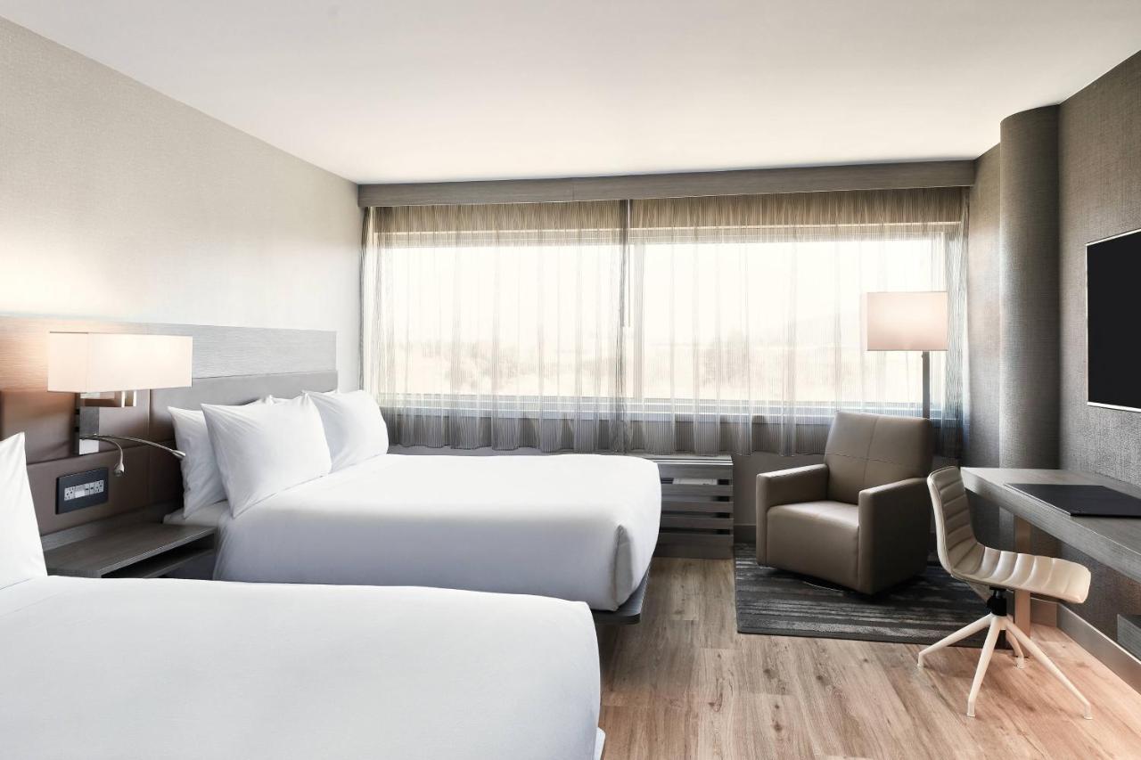 Ac Hotel By Marriott Плезантон Экстерьер фото