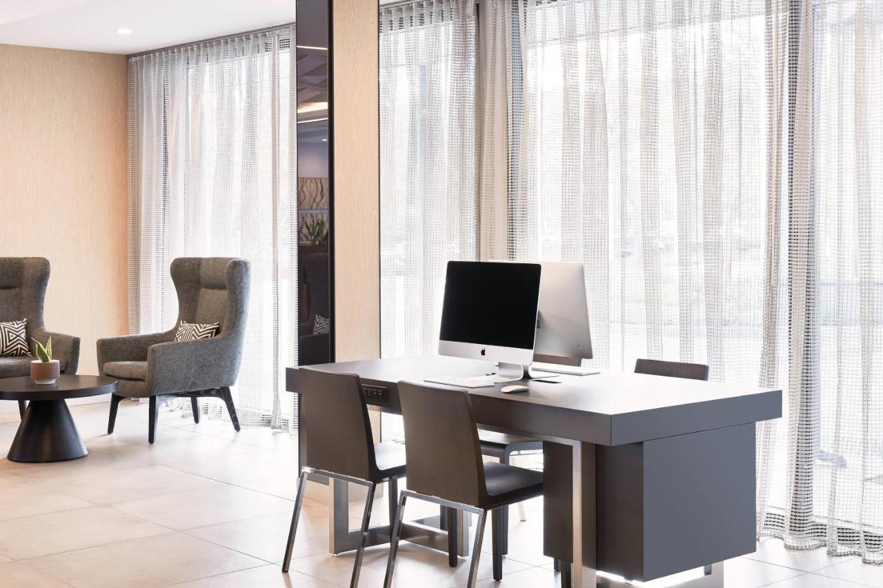 Ac Hotel By Marriott Плезантон Экстерьер фото